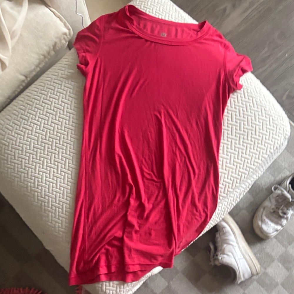 Lululemon Hot Pink TShirt